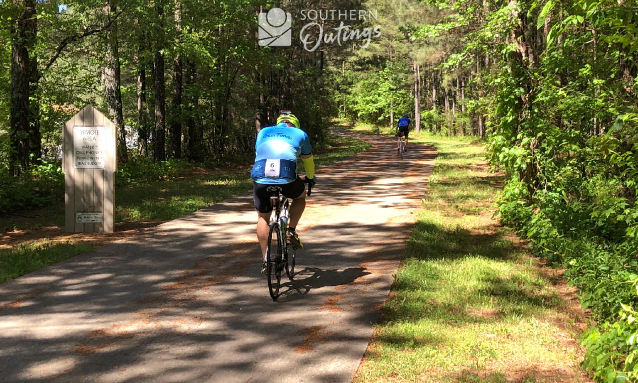 A pair of road cyclists on the Silver Comet Trail